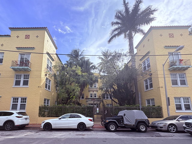 Everglades East Condo photo 2